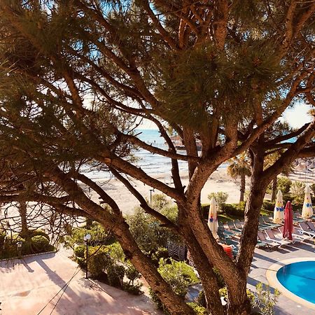 Mali I Robit Beachfront Apartment Golem  Zewnętrze zdjęcie