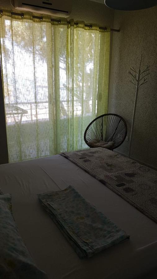 Mali I Robit Beachfront Apartment Golem  Zewnętrze zdjęcie